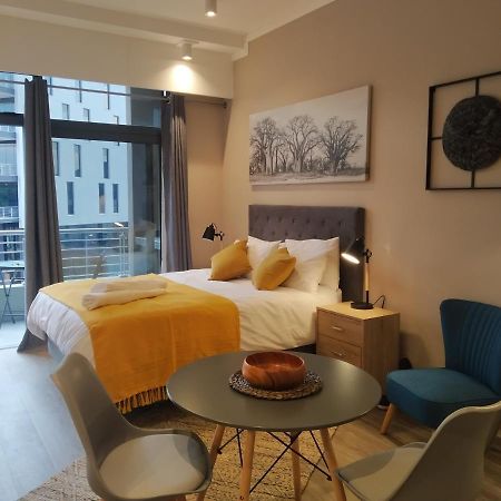 Menlyn Apartment - Studio Pretoria-Noord Zewnętrze zdjęcie